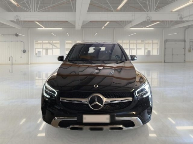 Mercedes-Benz GLC 200 d 4Matic Business - foto 2 di 4