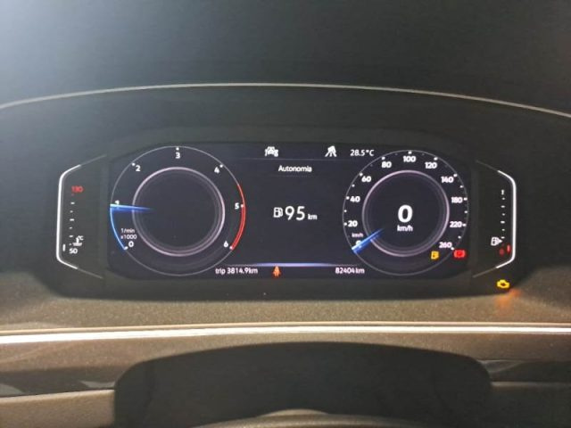 Volkswagen Tiguan 2.0 TDI 150 CV SCR DSG R-Line - foto 4 di 4