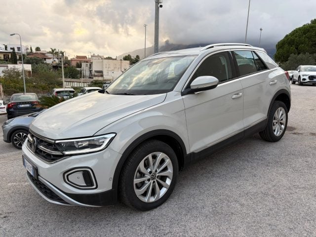 Volkswagen T-Roc 2.0 TDI SCR 150 CV DSG Style, del 2023, 126.000 km, in vendita a Alcamo (TP)