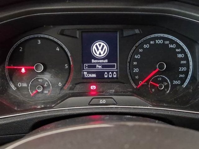 Volkswagen T-Roc 1.6 TDI SCR Style BlueMotion Technology - foto 4 di 4