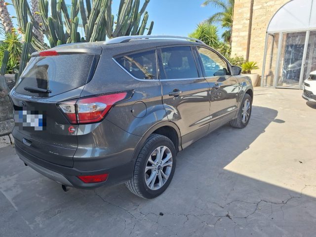 Ford Kuga 1.5 TDCI 120 CV S&S 2WD Plus - foto 3 di 4
