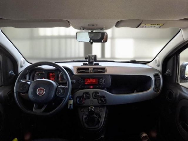 Fiat Panda 1.0 FireFly S&S Hybrid City Life - foto 2 di 4