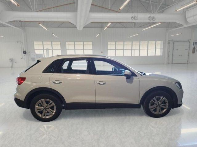 Audi Q3 35 TDI S tronic Business - foto 4 di 4
