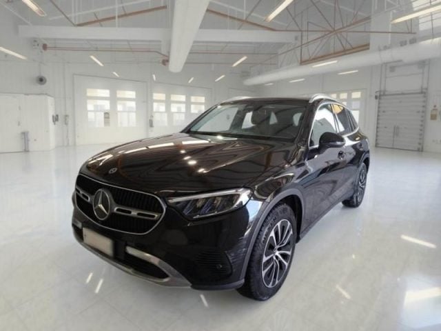 Mercedes-Benz GLC 220 d 4Matic Premium Plus, del 2023, 116.000 km, in vendita a Alcamo (TP)