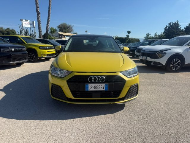 Audi A1 SPB 25 TFSI S tronic Identity Black - foto 2 di 4