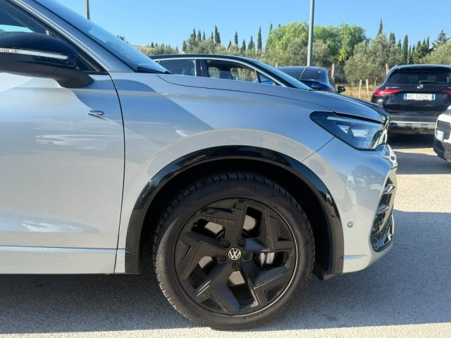 Volkswagen Tiguan 2.0 TDI 150 CV DSG R-Line - foto 2 di 4
