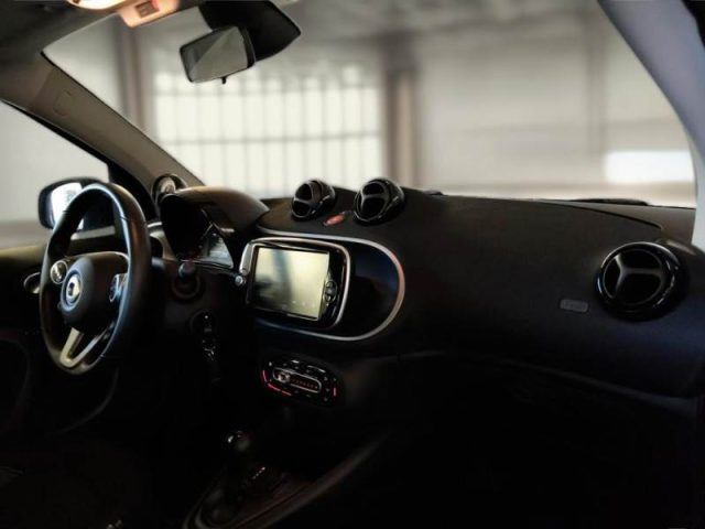 smart forTwo EQ Passion - foto 3 di 4