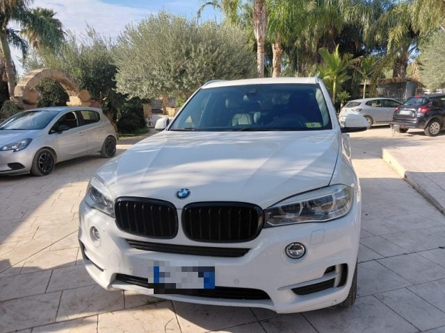 BMW X5 sDrive25d Experience - foto 3 di 4