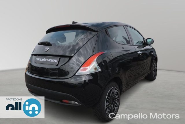Lancia Ypsilon Ypsilon 1.0 70cv Hybrid S&S Silver - foto 3 di 4
