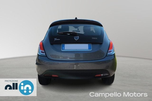 Lancia Ypsilon Ypsilon 1.0 70cv Hybrid S&S Silver - foto 4 di 4