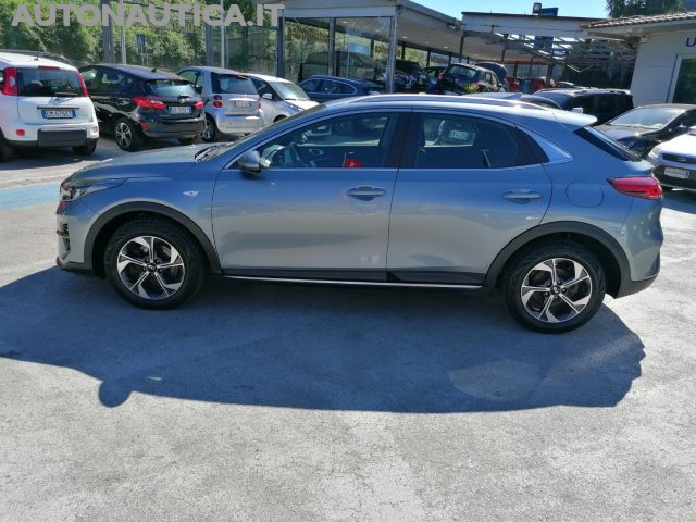 Kia XCeed 1.0 T-GDi URBAN 120cv - foto 2 di 4
