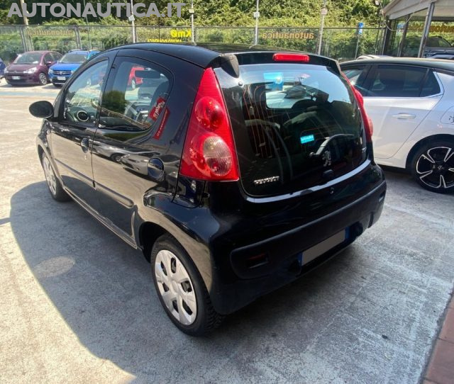 Peugeot 107 1.0 68cv 5p. PLAISIR 2TRONIC - foto 3 di 4