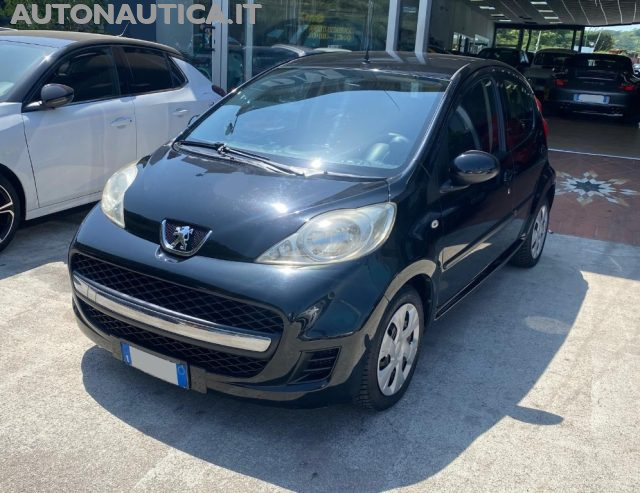 Peugeot 107 1.0 68cv 5p. PLAISIR 2TRONIC usato a NAPOLI