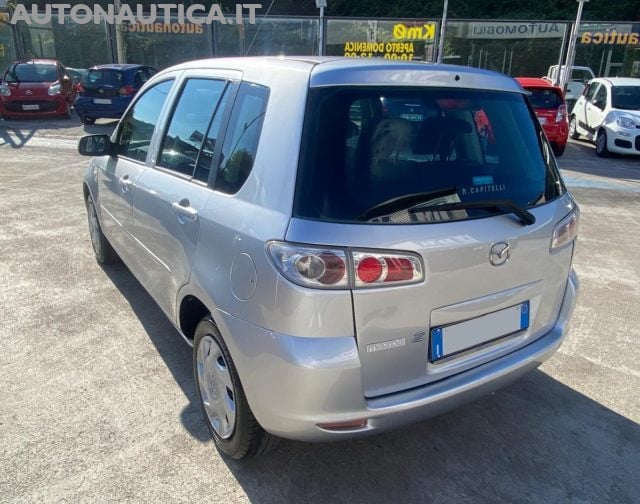 Mazda 2 1.2 16v ENERGY 75cv - foto 3 di 4