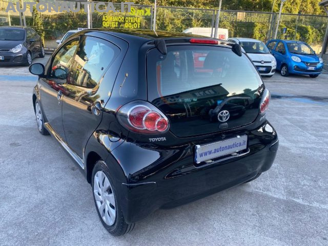 Toyota Aygo 1.0 12V VVT-i 5 porte ACTIVE CONNECT 68cv - foto 3 di 4