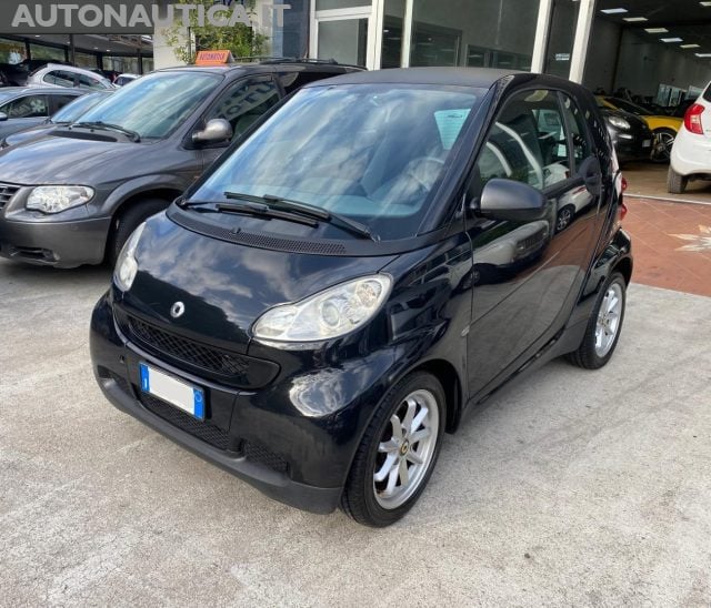 smart forTwo 1.0 COUPE' MHD 70cv PURE, del 2010, 123.000 km, in vendita a Napoli (NA)