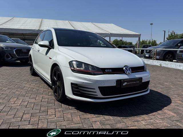 Volkswagen Golf GTI 2.0 TSI DSG 5p. BlueMotion Technology - foto 3 di 4