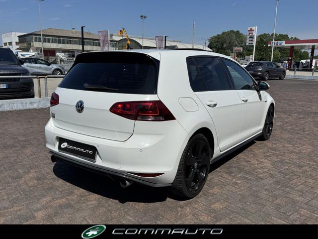 Volkswagen Golf GTI 2.0 TSI DSG 5p. BlueMotion Technology - foto 4 di 4
