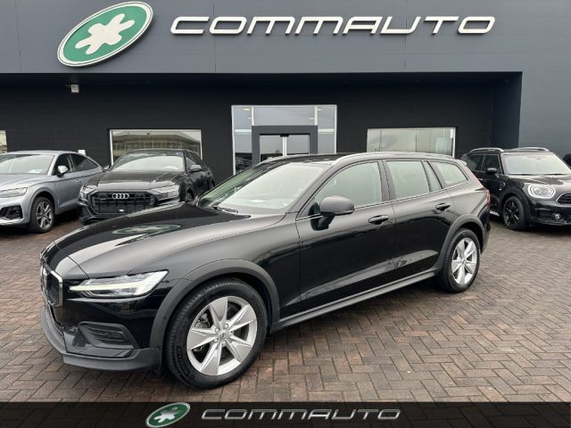 Volvo V60 Cross Country B4 (d) AWD automatico Core usato a QUINTO DI TREVISO