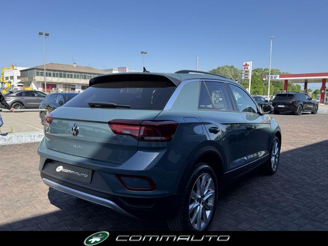 Volkswagen T-Roc 1.5 TSI ACT DSG Life - foto 4 di 4