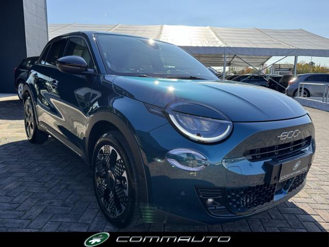 Fiat 600 Hybrid 110 CV DCT MHEV La Prima - foto 3 di 37