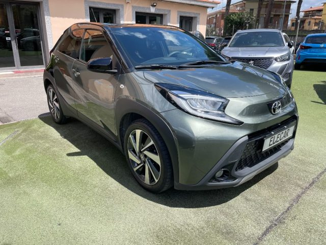 Toyota Aygo X 1.0 VVT-i 72 CV 5 porte Lounge S-CVT - foto 3 di 4