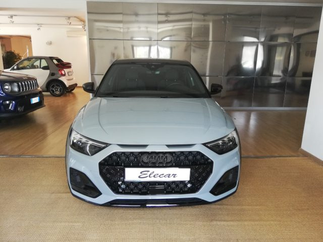Audi A1 citycarver 30 TFSI S tro. Identity Contrast s line - foto 2 di 4