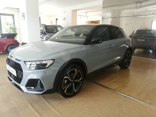 Audi A1 citycarver 30 TFSI S tro. Identity Contrast s line - foto 3 di 4