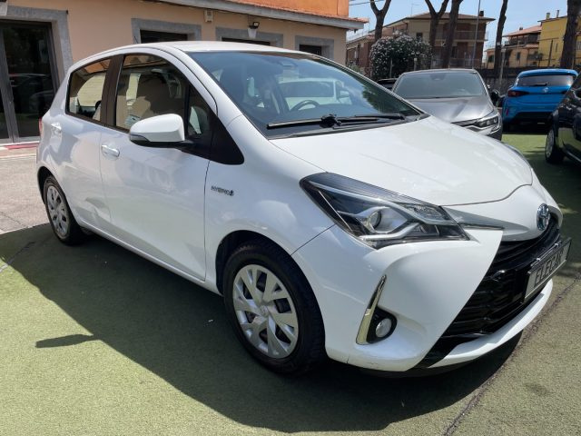 Toyota Yaris 1.5 Hybrid 5 porte Business - foto 3 di 4