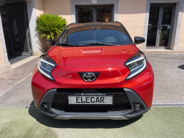 Toyota Aygo X 1.0 VVT-i 72 CV 5 porte Lounge S-CVT - foto 2 di 4