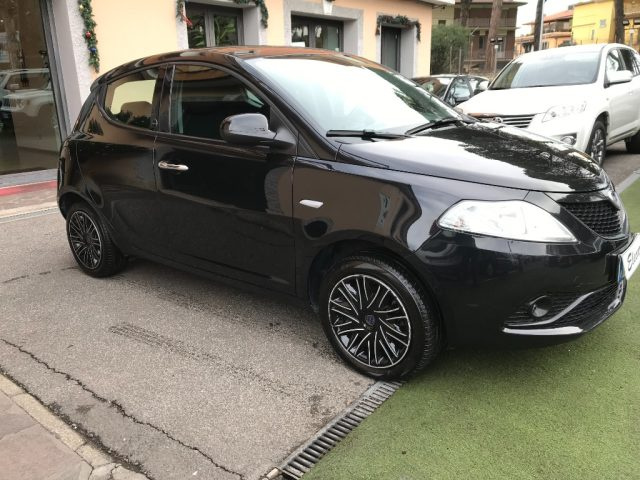Lancia Ypsilon 1.0 FireFly 5 porte S&S Hybrid Gold PROMO - foto 2 di 4