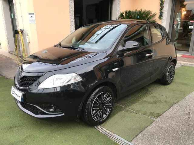 Lancia Ypsilon 1.0 FireFly 5 porte S&S Hybrid Gold PROMO usato a ROMA