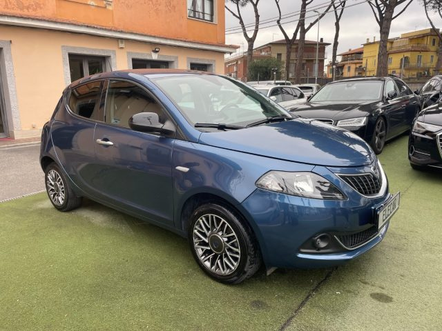 Lancia Ypsilon 1.0 FireFly 5 p S&S Hyb Gold Plus TUA A 196 AL M. - foto 3 di 4