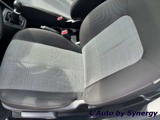 Kia Venga 1.4 CRDi 90CV Active tetto - foto 3 di 4