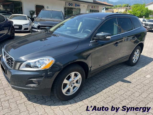 Volvo XC60 2.4 D 163 CV AWD Geartronic Summum - foto 3 di 4