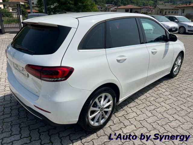 Mercedes-Benz B 180 d Automatic Premium - foto 4 di 21