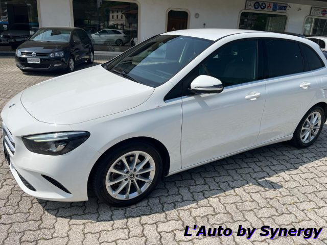 Mercedes-Benz B 180 d Automatic Premium - foto 3 di 21