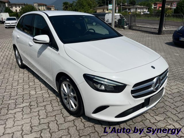 Mercedes-Benz B 180 d Automatic Premium - foto 2 di 21