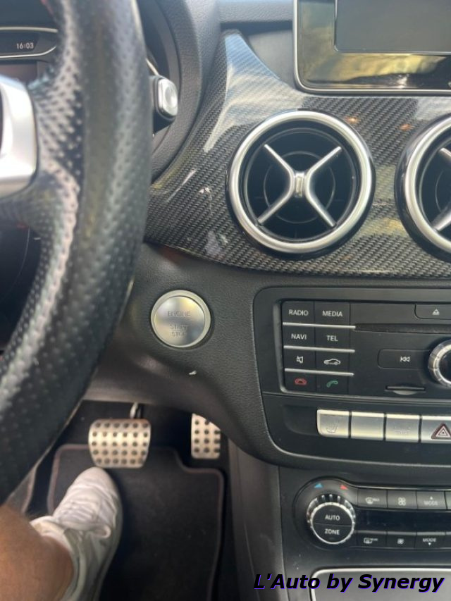 Mercedes-Benz B 200 d Automatic Sport AMG - foto 3 di 20