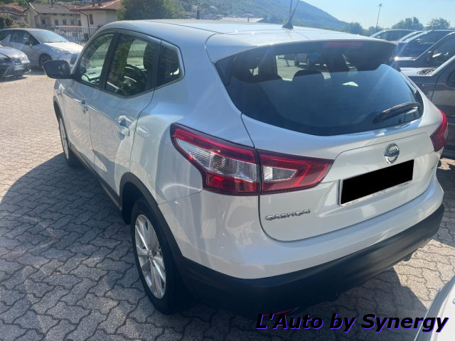 Nissan Qashqai 1.6 dCi 2WD N-Connecta - foto 3 di 4
