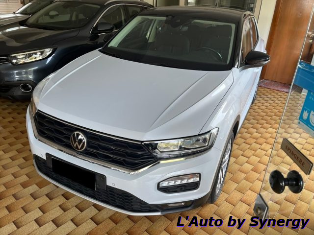Volkswagen T-Roc 1.0 TSI Style BlueMotion Technology - foto 2 di 4