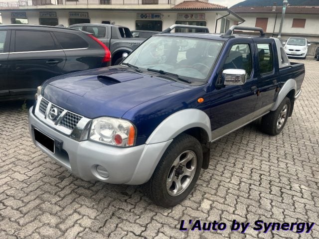 Nissan Pick Up Pick-up 2.5 TD 4 porte Double Cab Navara, del 2004, 128.000 km, in vendita a Cogollo Del Cengio (VI)