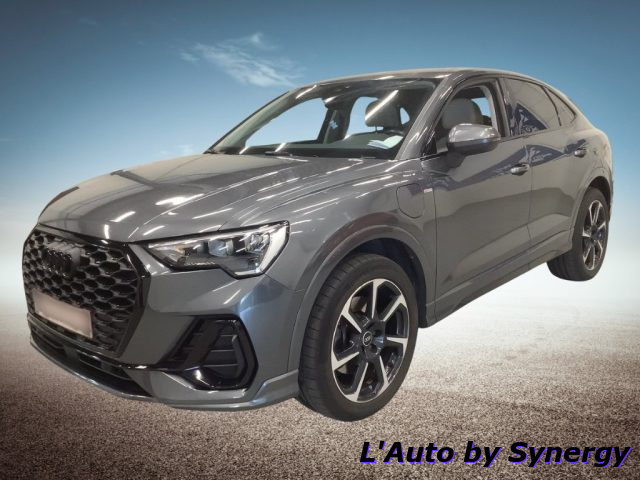 Audi Q3 SPB 45 TFSI e S tronic S line edition - foto 4 di 4