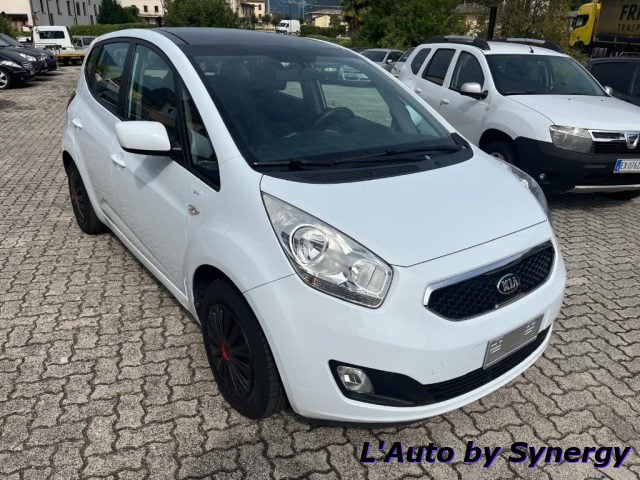 Kia Venga 1.4 CRDi 90CV Active tetto, del 2013, 160.000 km, in vendita a Cogollo Del Cengio (VI)