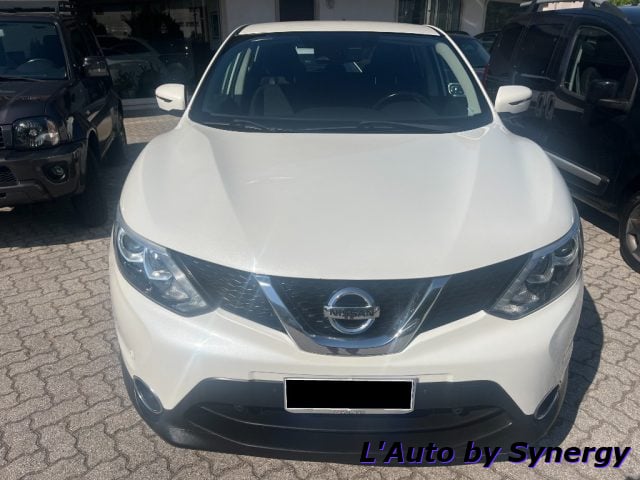 Nissan Qashqai 1.6 dCi 2WD N-Connecta - foto 2 di 4