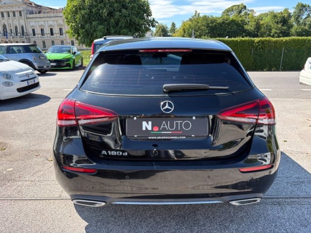 Mercedes-Benz A 180 d Automatic Sport - foto 4 di 4