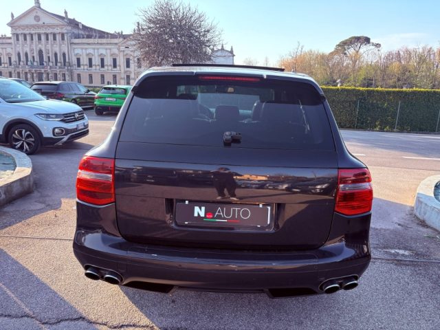 Porsche Cayenne 4.8 S - foto 4 di 4