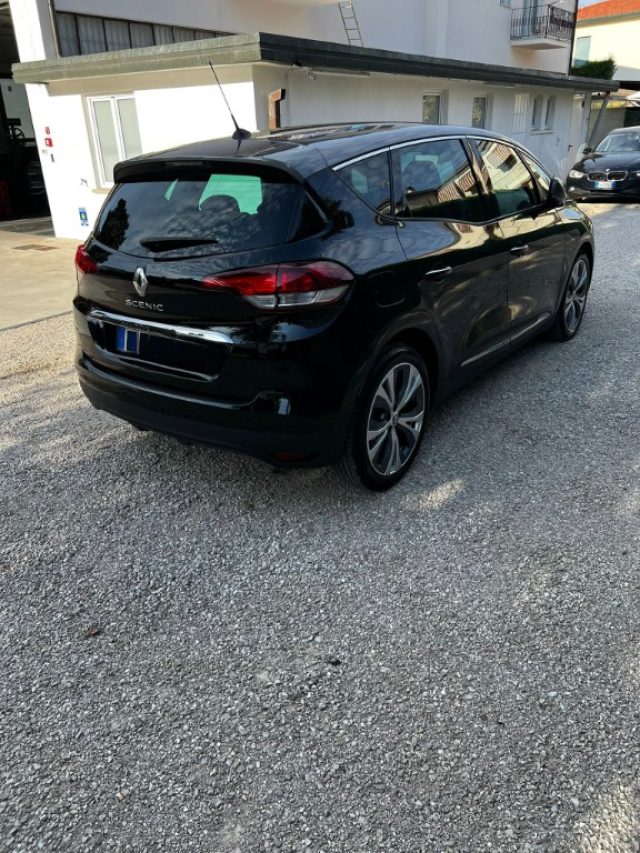 Renault Scenic Scénic Blue dCi 120 CV Business -AUTOCARRO - - foto 3 di 22