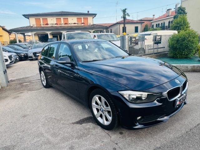 BMW 320 d Touring Business aut. - foto 4 di 4