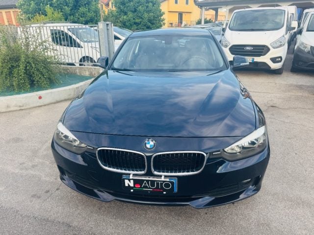 BMW 320 d Touring Business aut. - foto 3 di 4